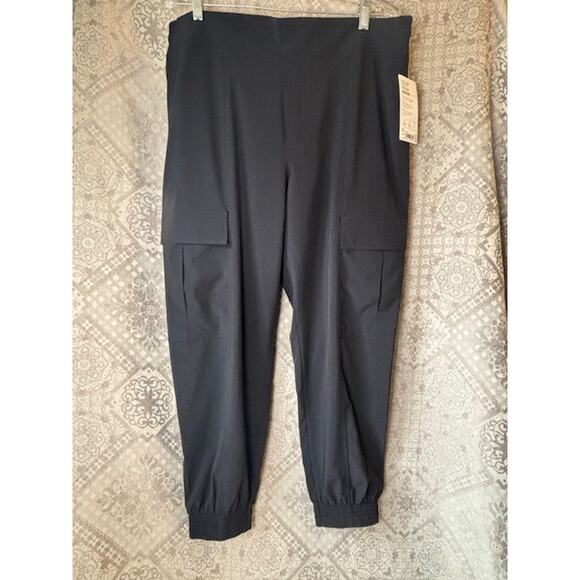 NWT Athleta Women's 16 Chelsea Utility Jogger Athleisure Workout Travel Pants - Picture 3 of 3